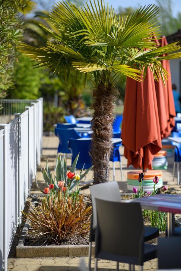 Logis Hotel Restaurant Solenca Ногаро Екстериор снимка