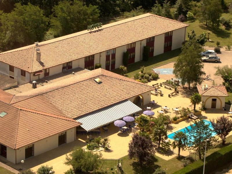 Logis Hotel Restaurant Solenca Ногаро Екстериор снимка