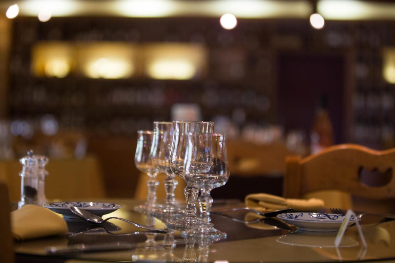 Logis Hotel Restaurant Solenca Ногаро Екстериор снимка